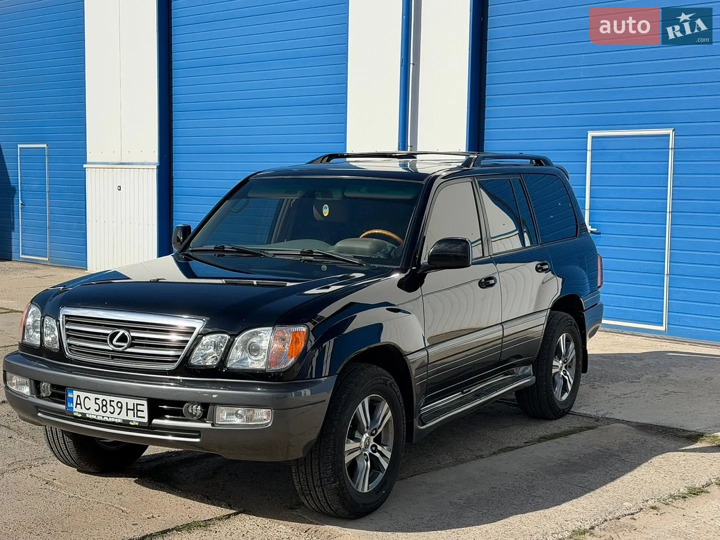 Lexus LX, 2003