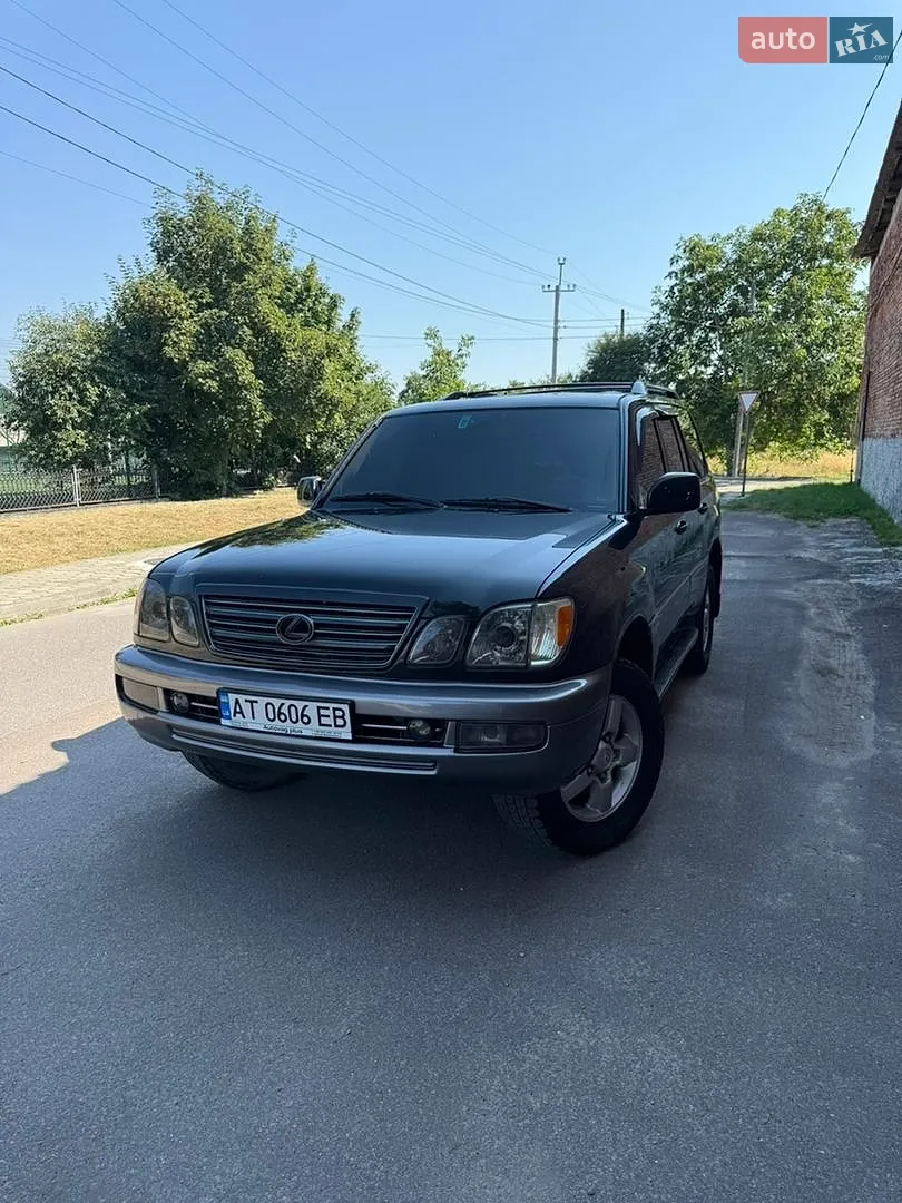 Lexus LX, 2005