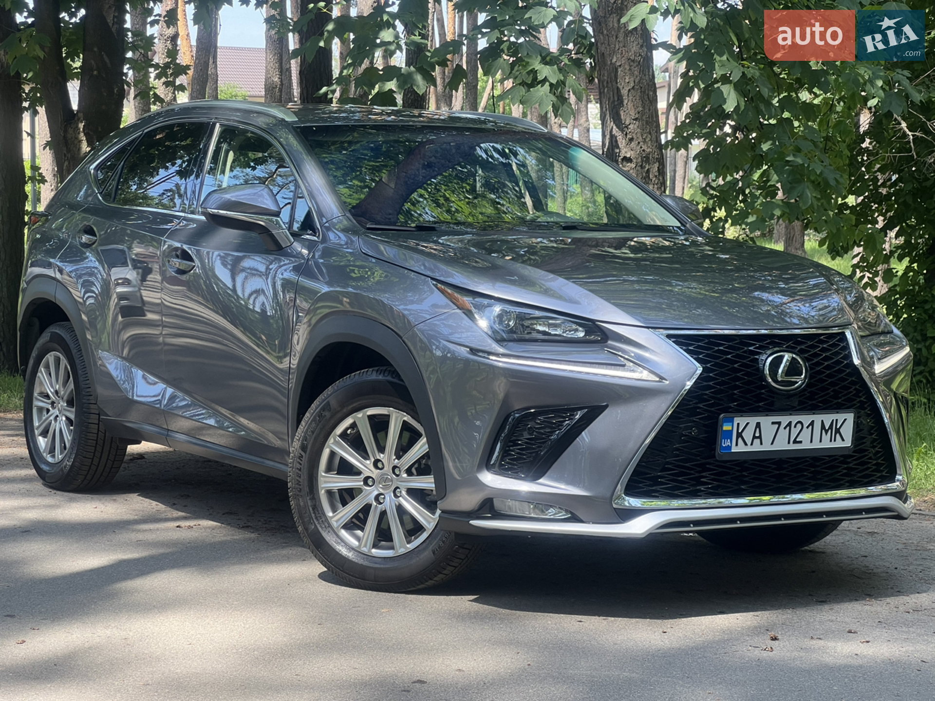 Lexus NX, 2015
