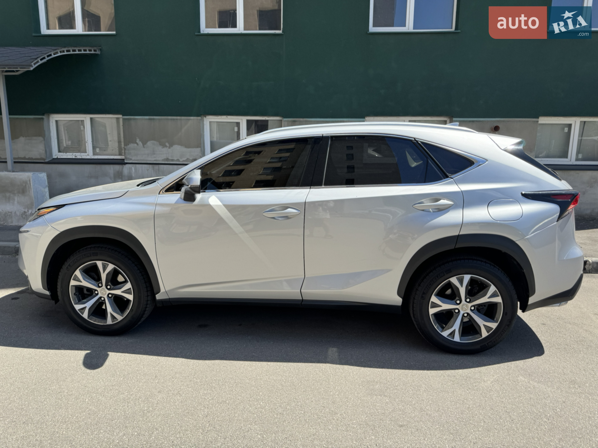 Lexus NX, 2017