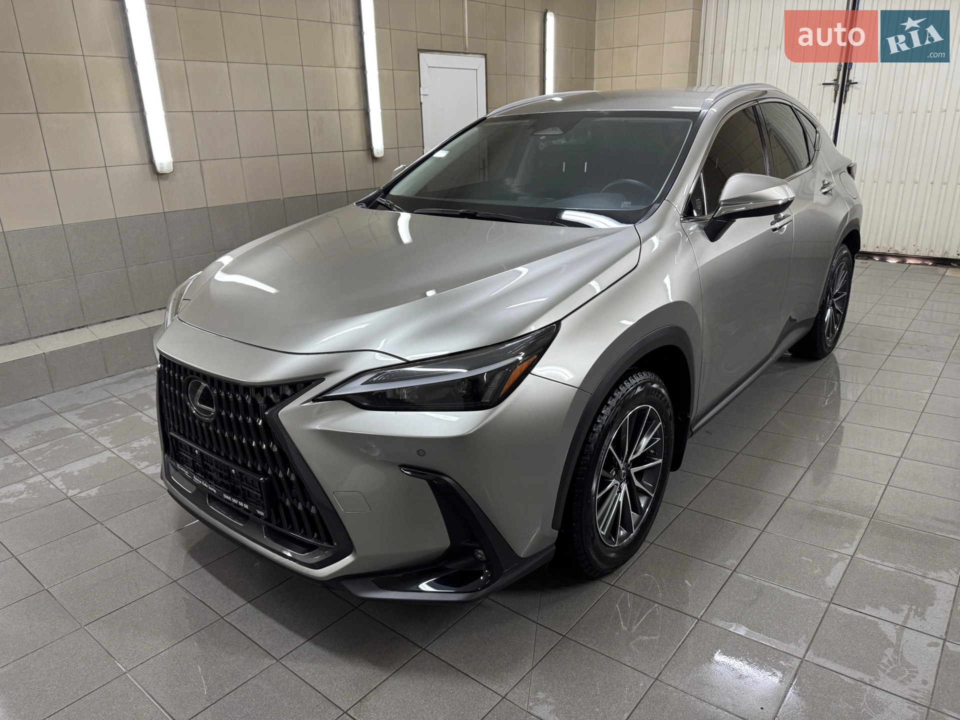 Lexus NX, 2023