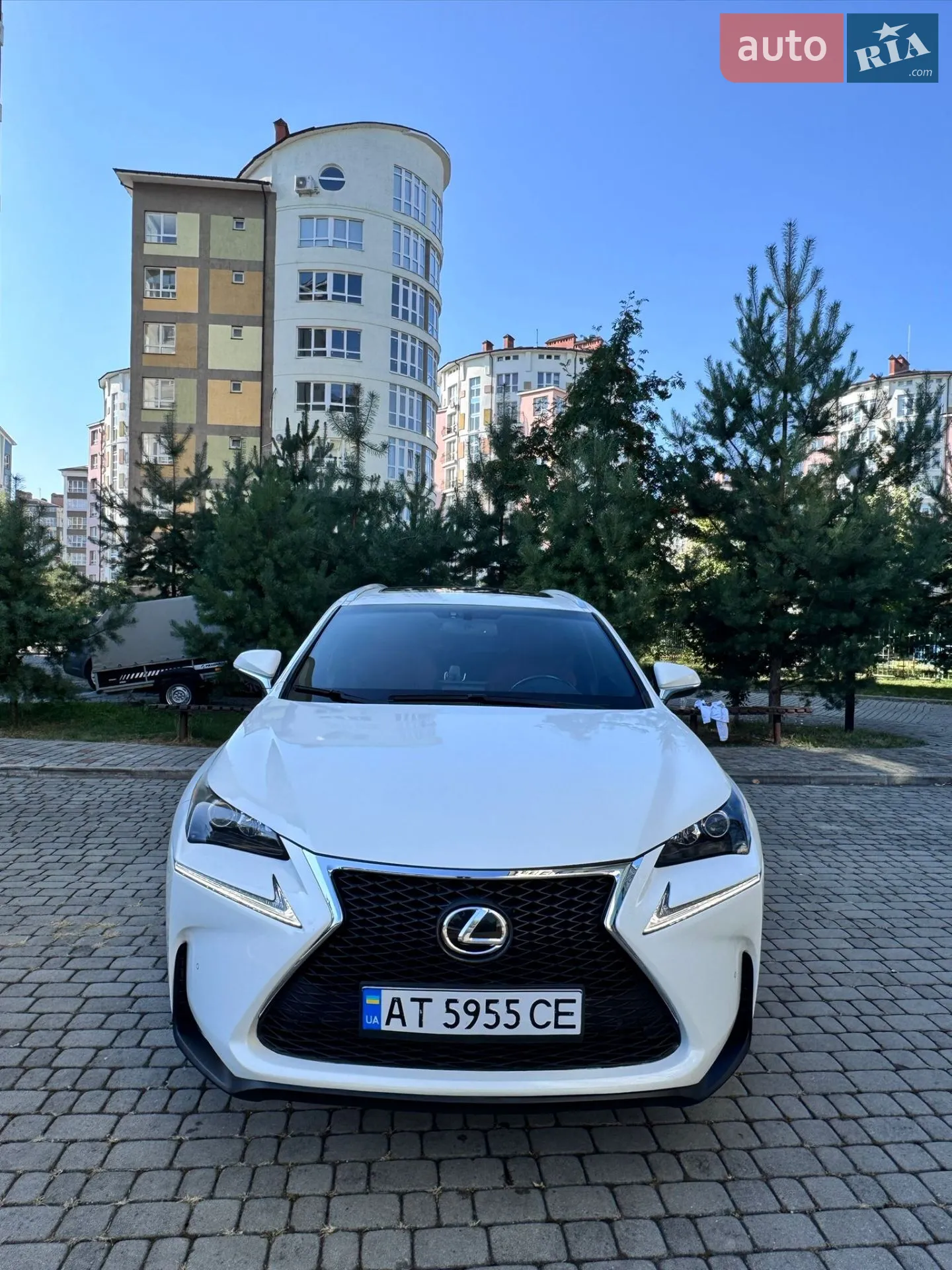 Lexus NX, 2016