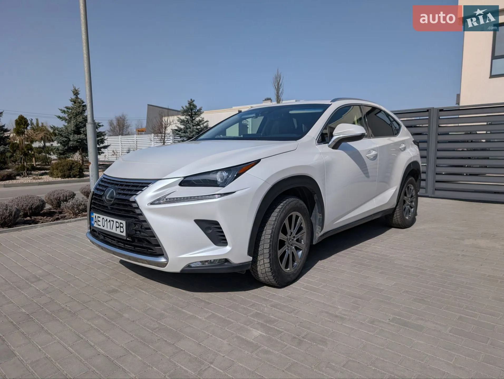 Lexus NX, 2018