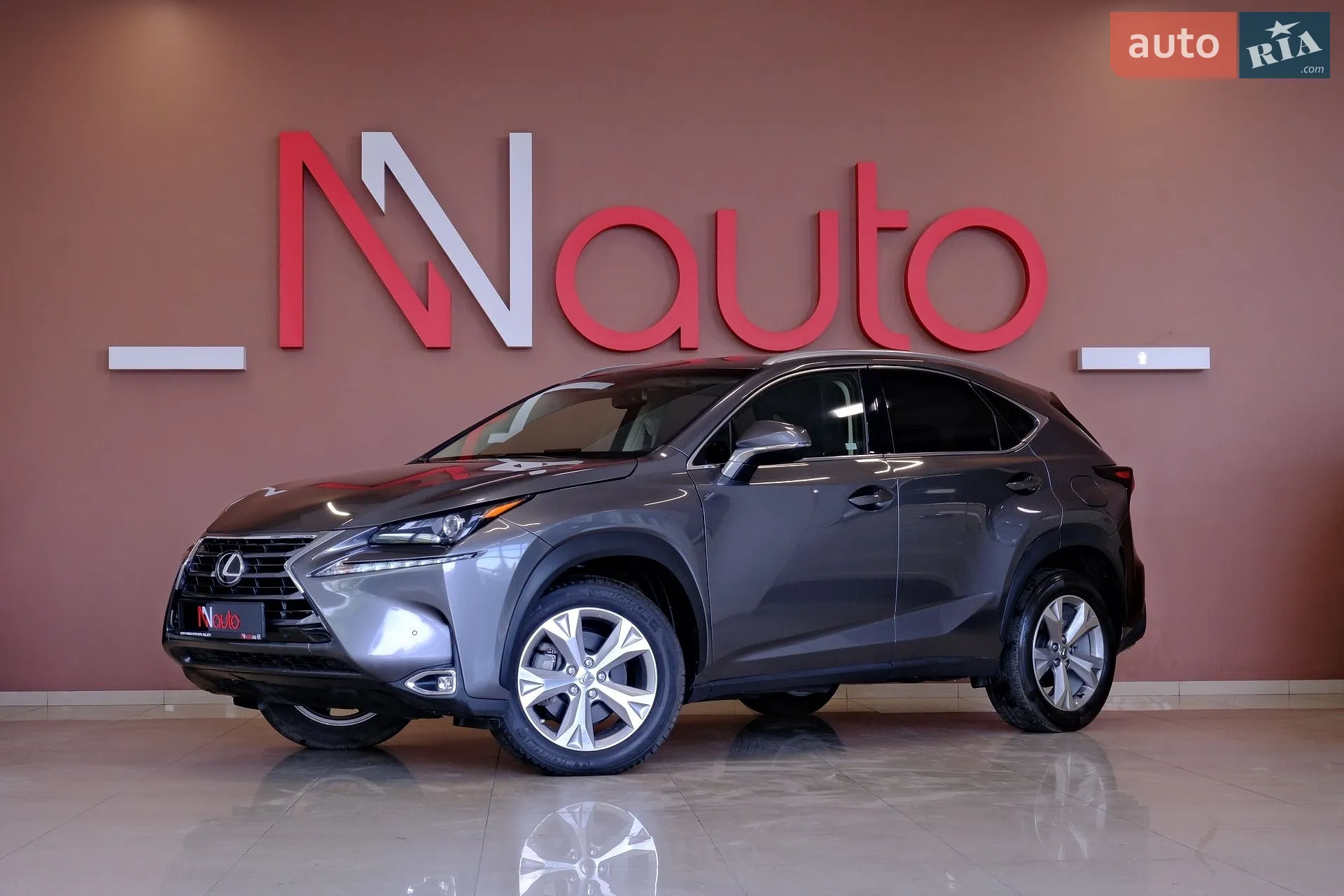 Lexus NX, 2017
