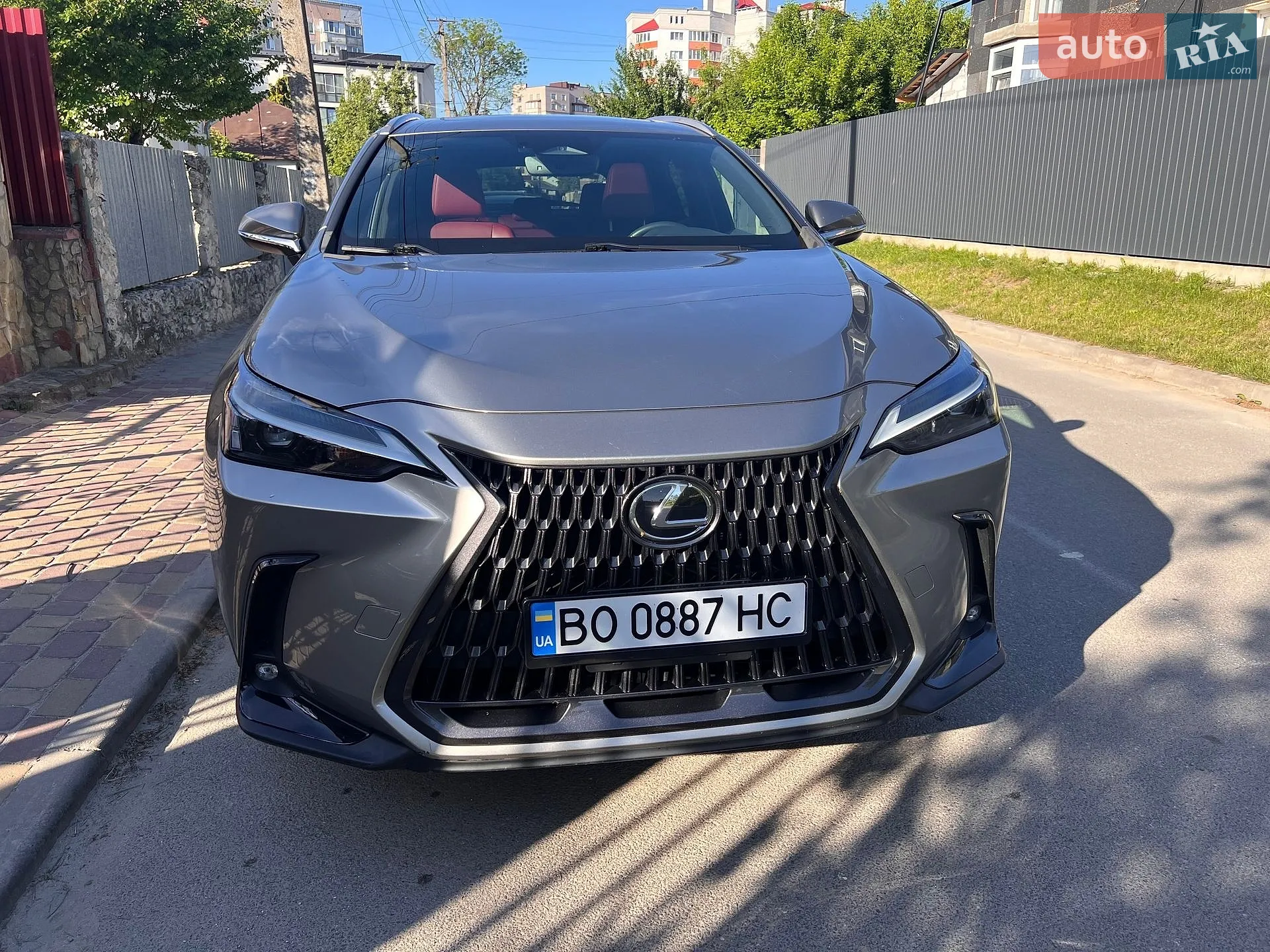 Lexus NX, 2022