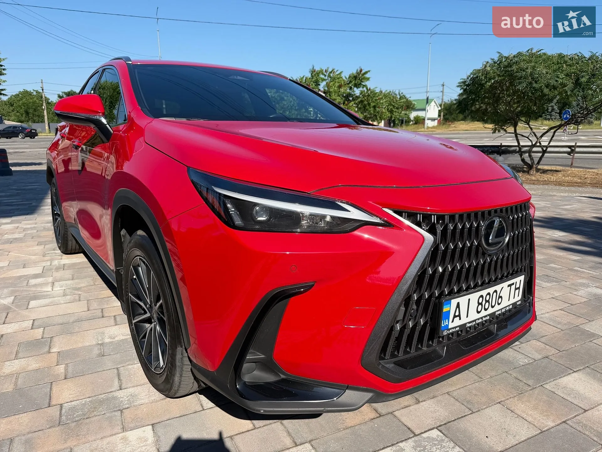 Lexus NX, 2022