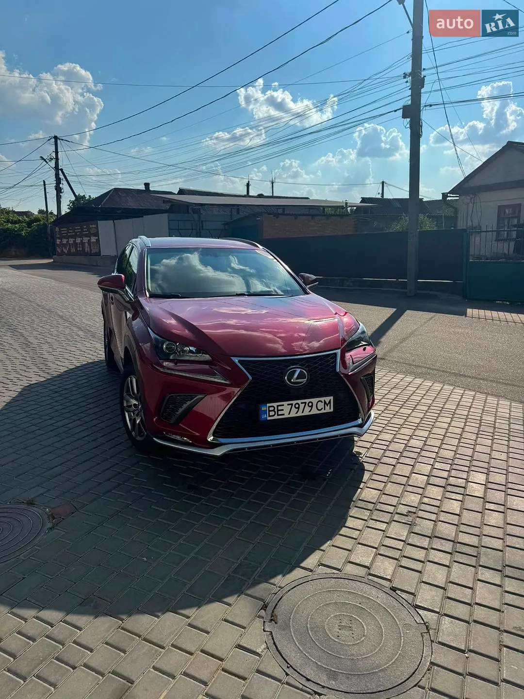 Lexus NX, 2015