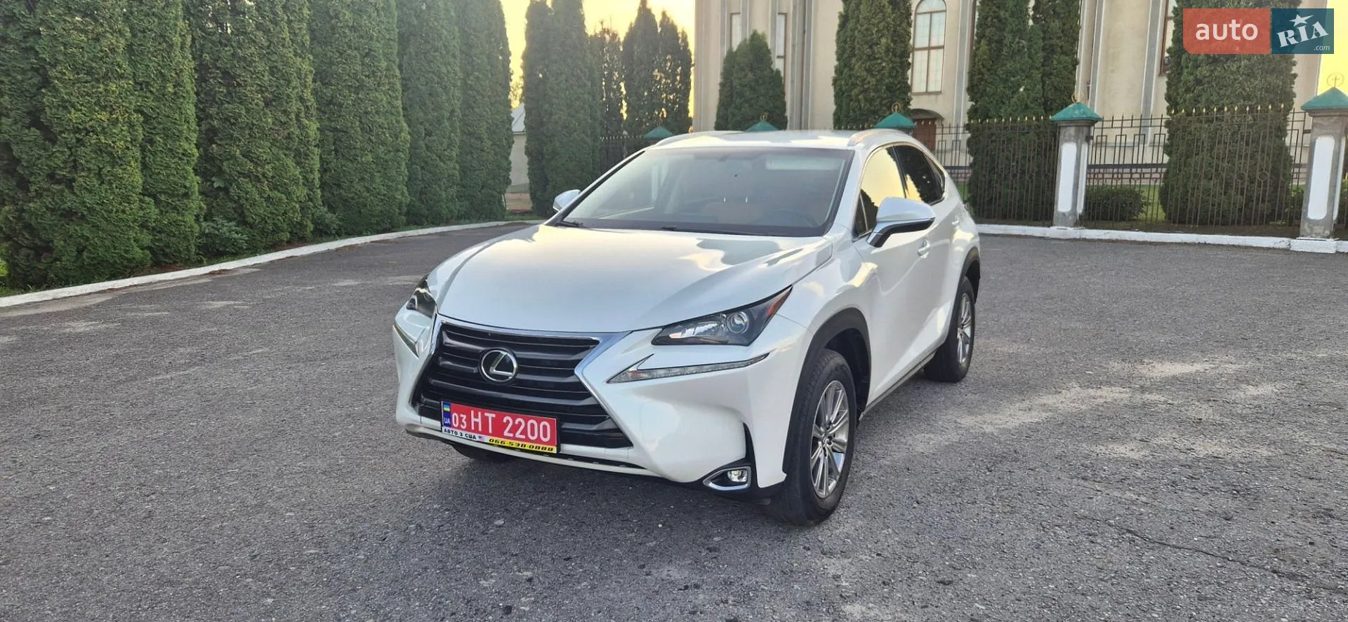 Lexus NX, 2015