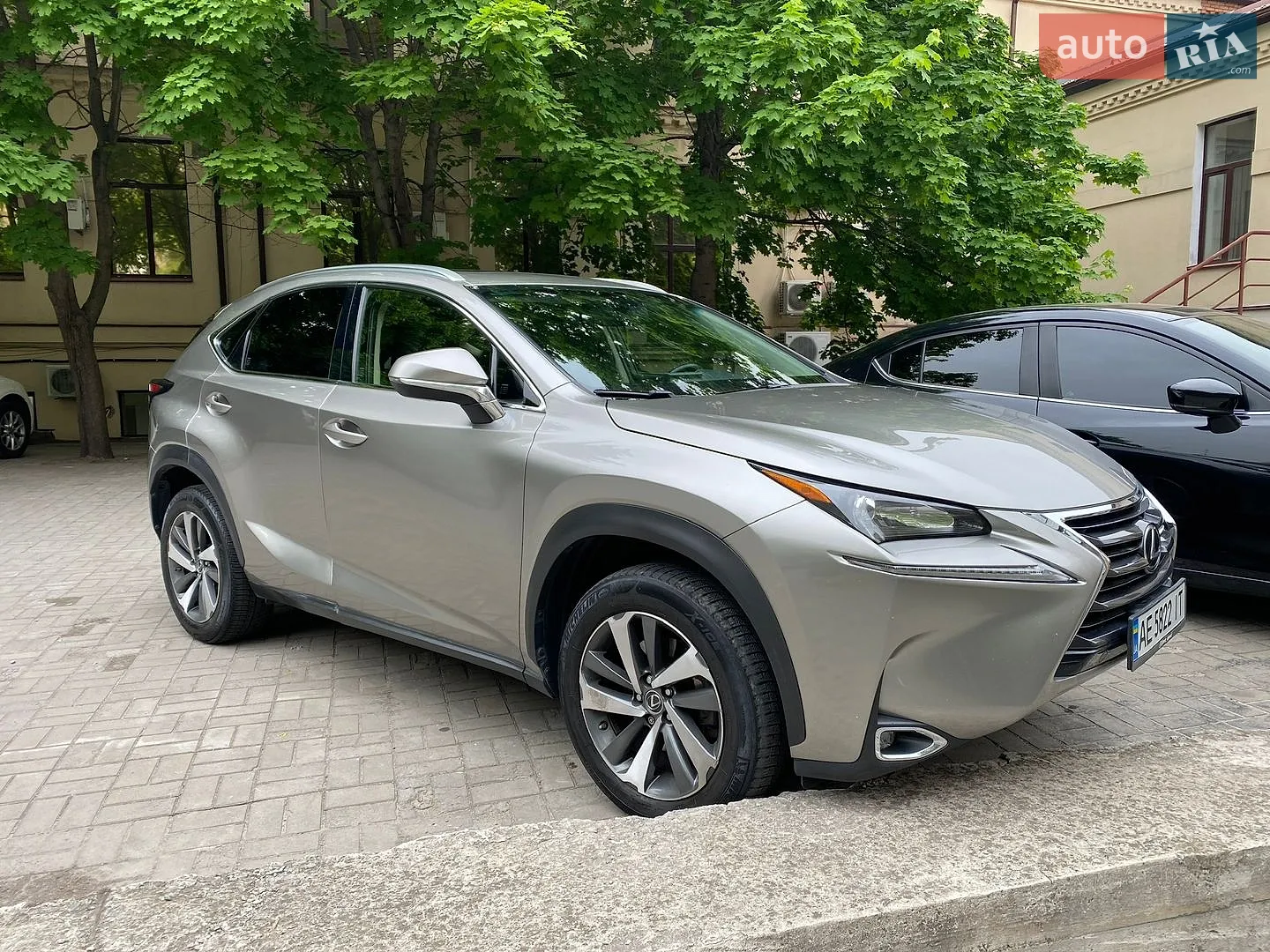 Lexus NX, 2015
