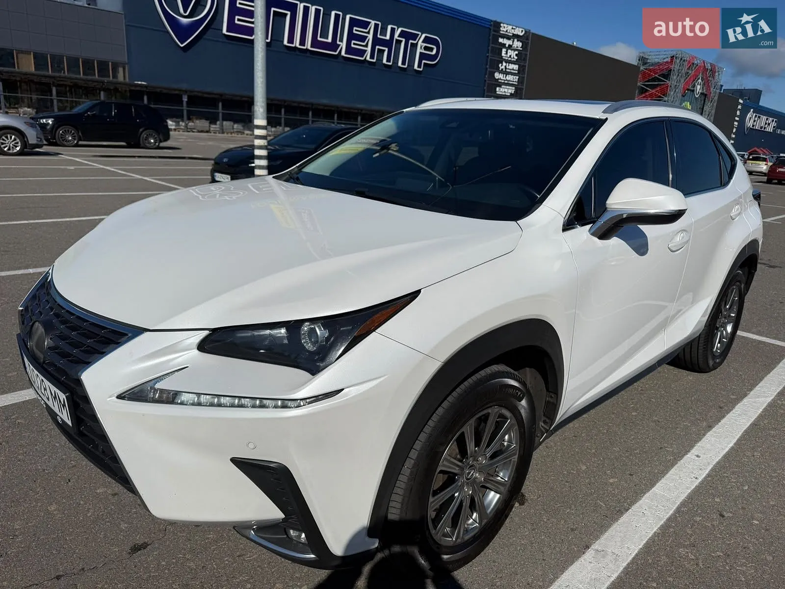 Lexus NX, 2018