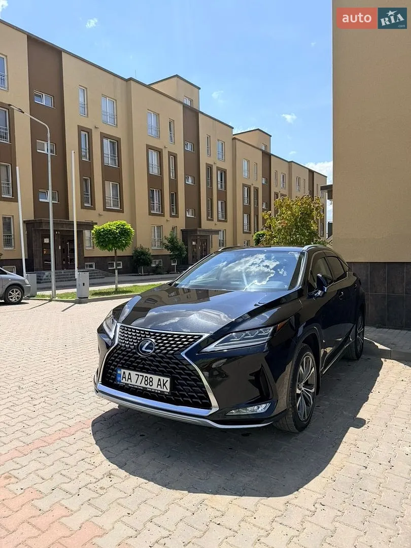 Lexus RX, 2021