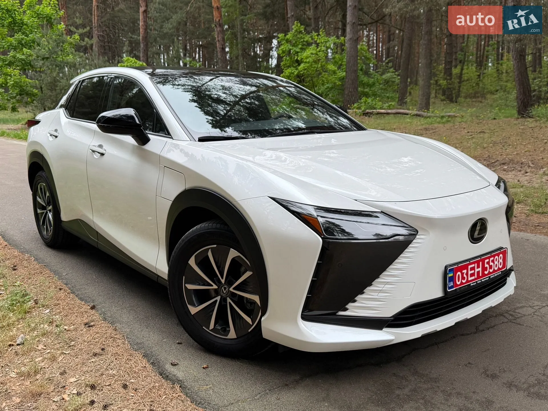 Lexus RZ, 2024