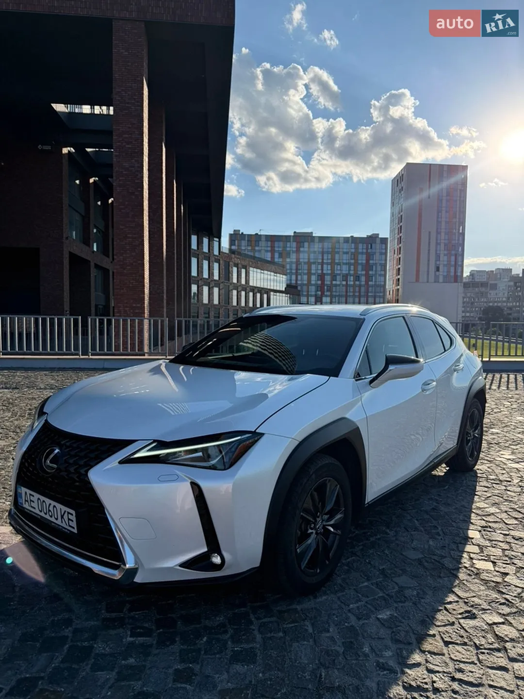 Lexus UX, 2018
