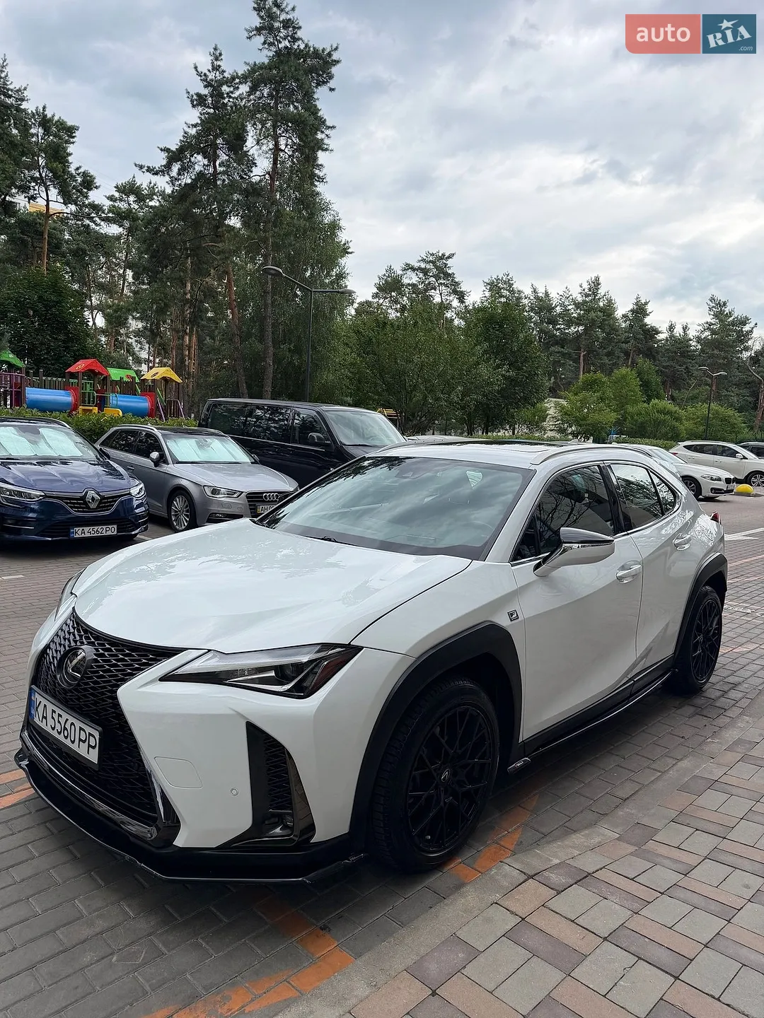 Lexus UX, 2018