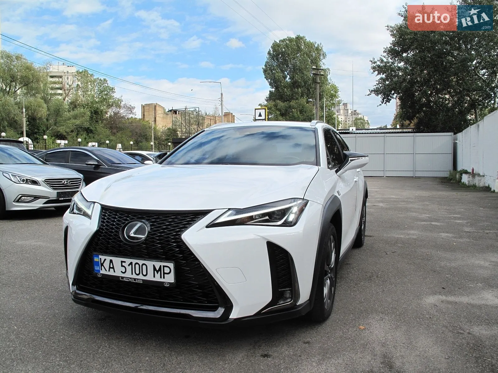 Lexus UX, 2018