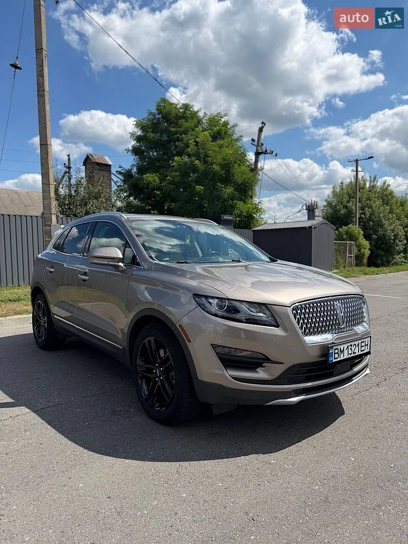 Lincoln MKC, 2019