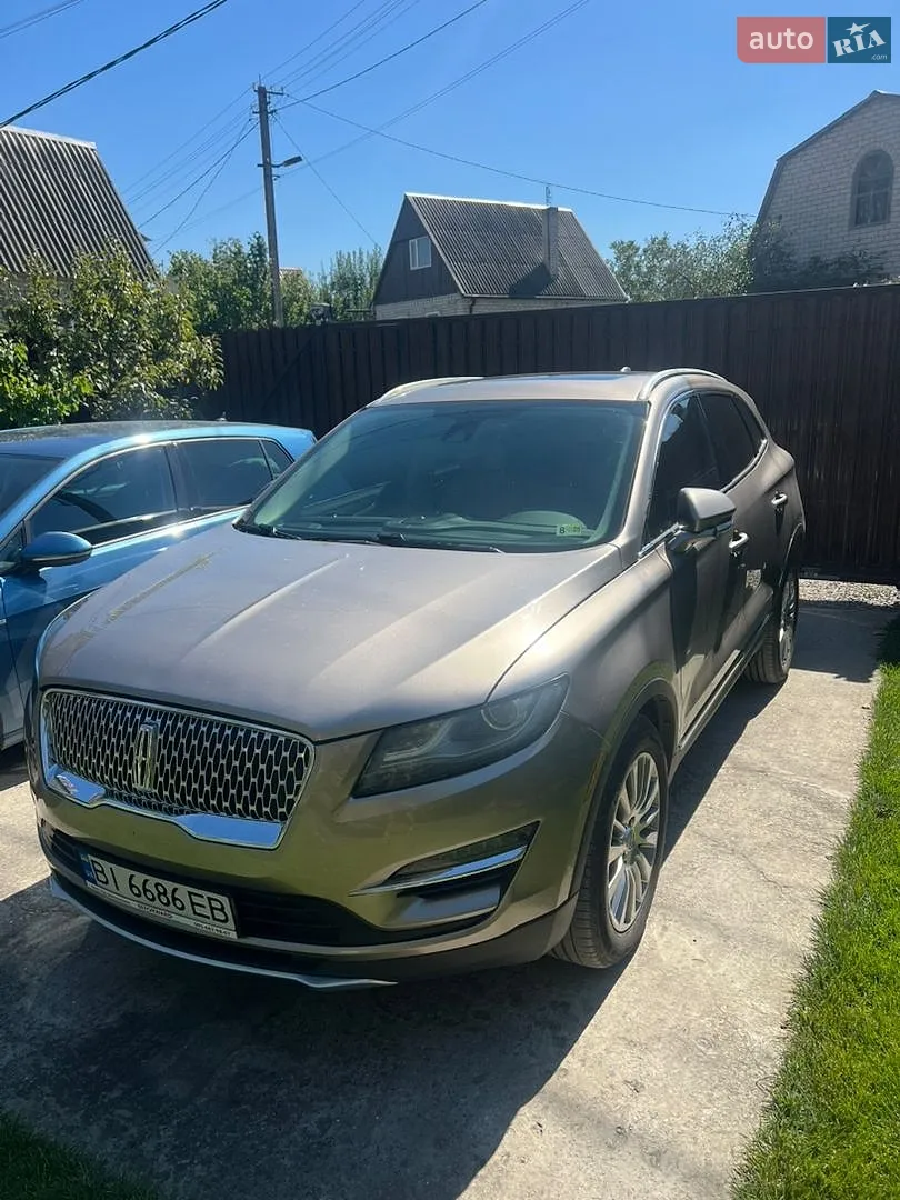 Lincoln MKC, 2019