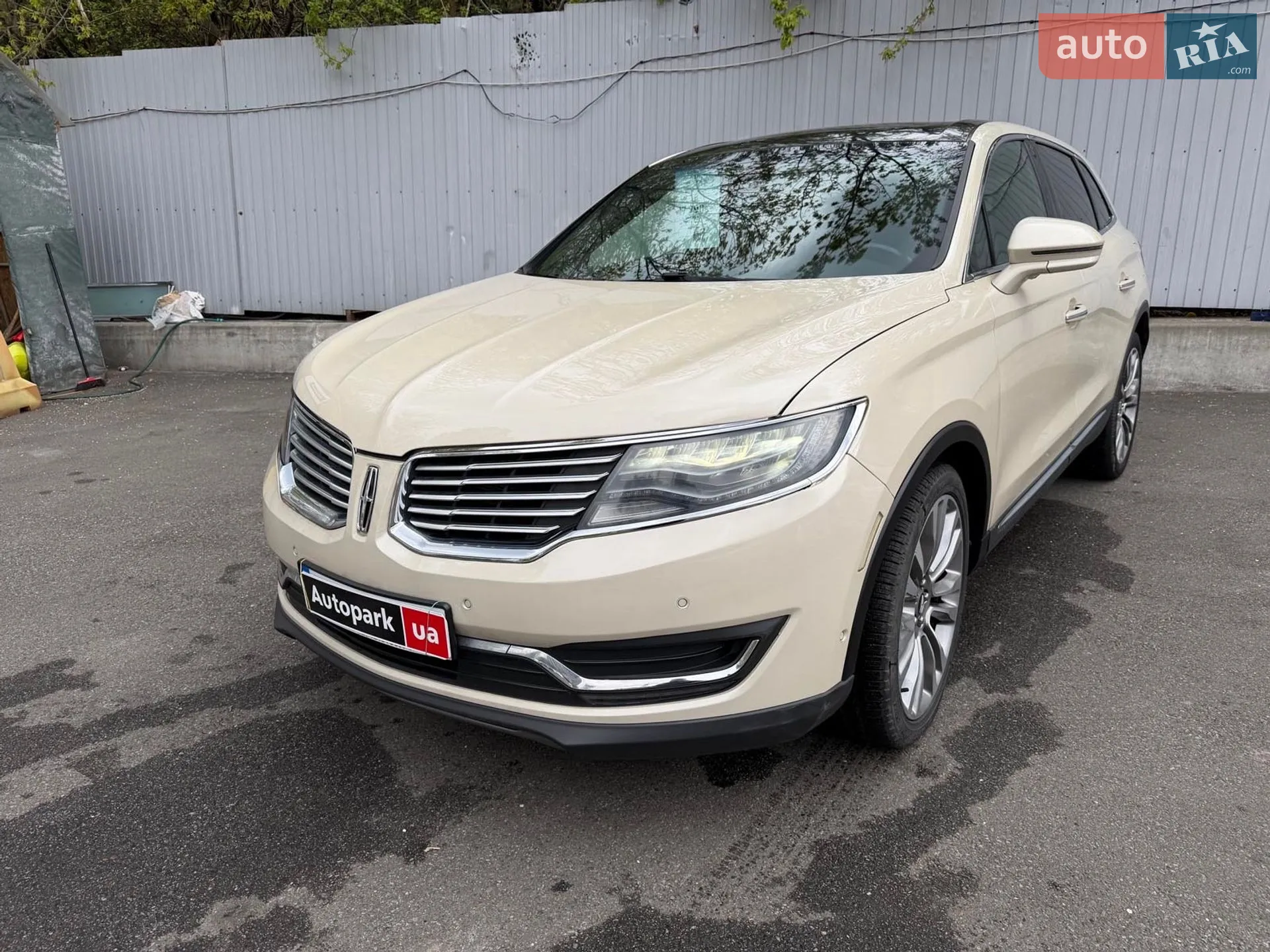 Lincoln MKX, 2015
