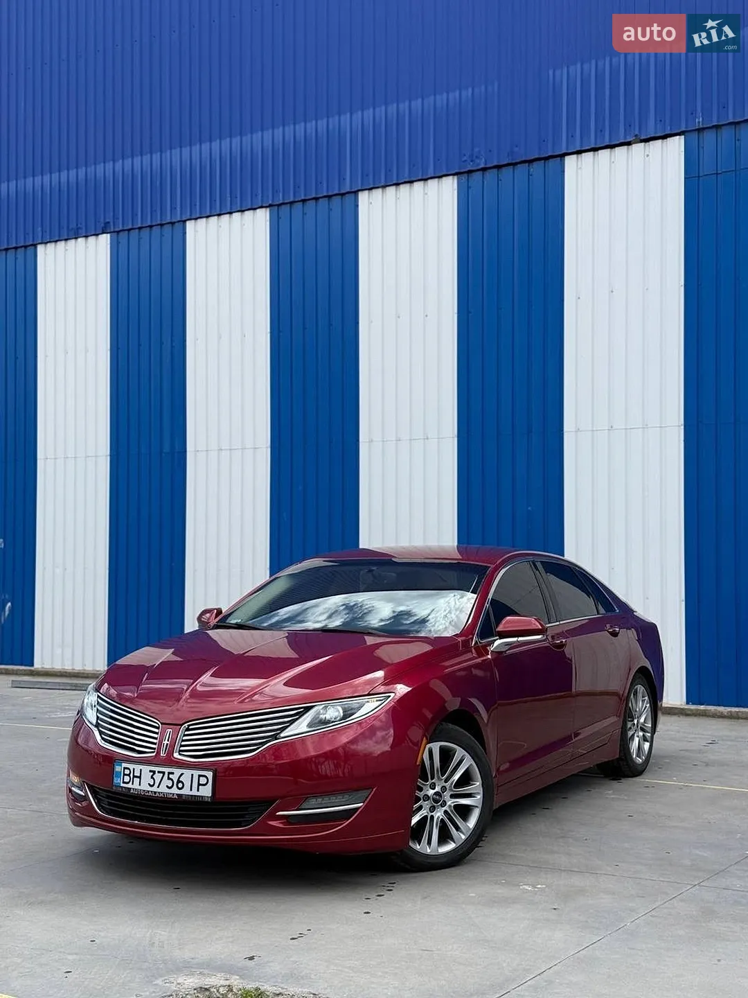 Lincoln MKZ, 2013