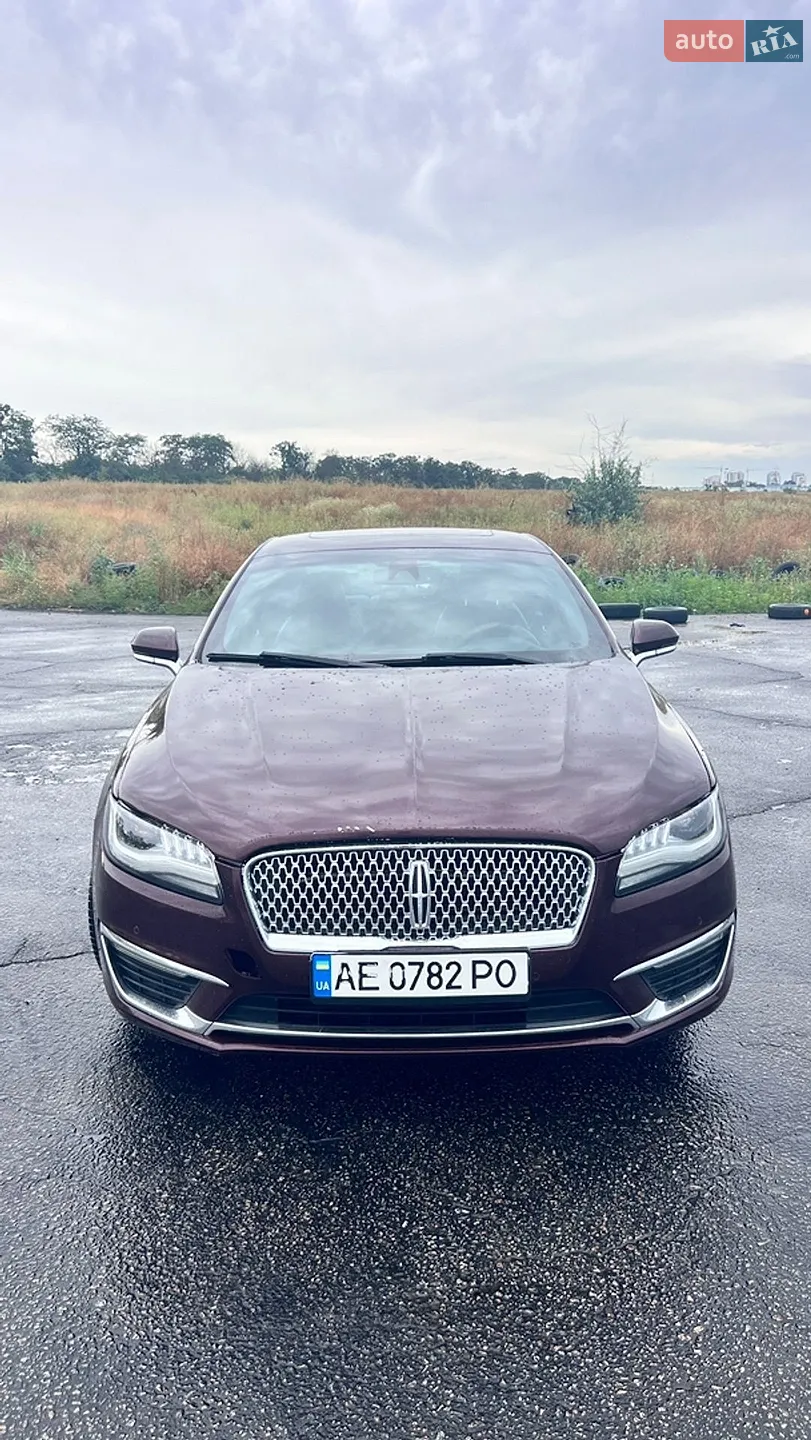 Lincoln MKZ, 2018