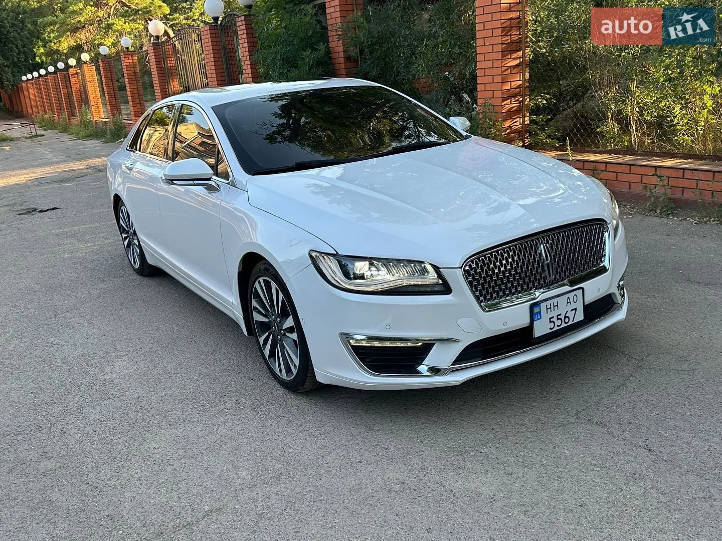 Lincoln MKZ, 2016