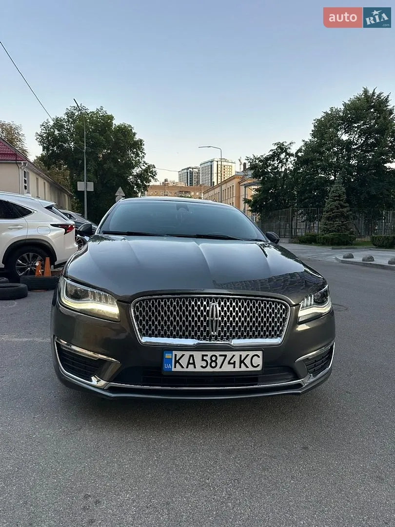 Lincoln MKZ, 2019