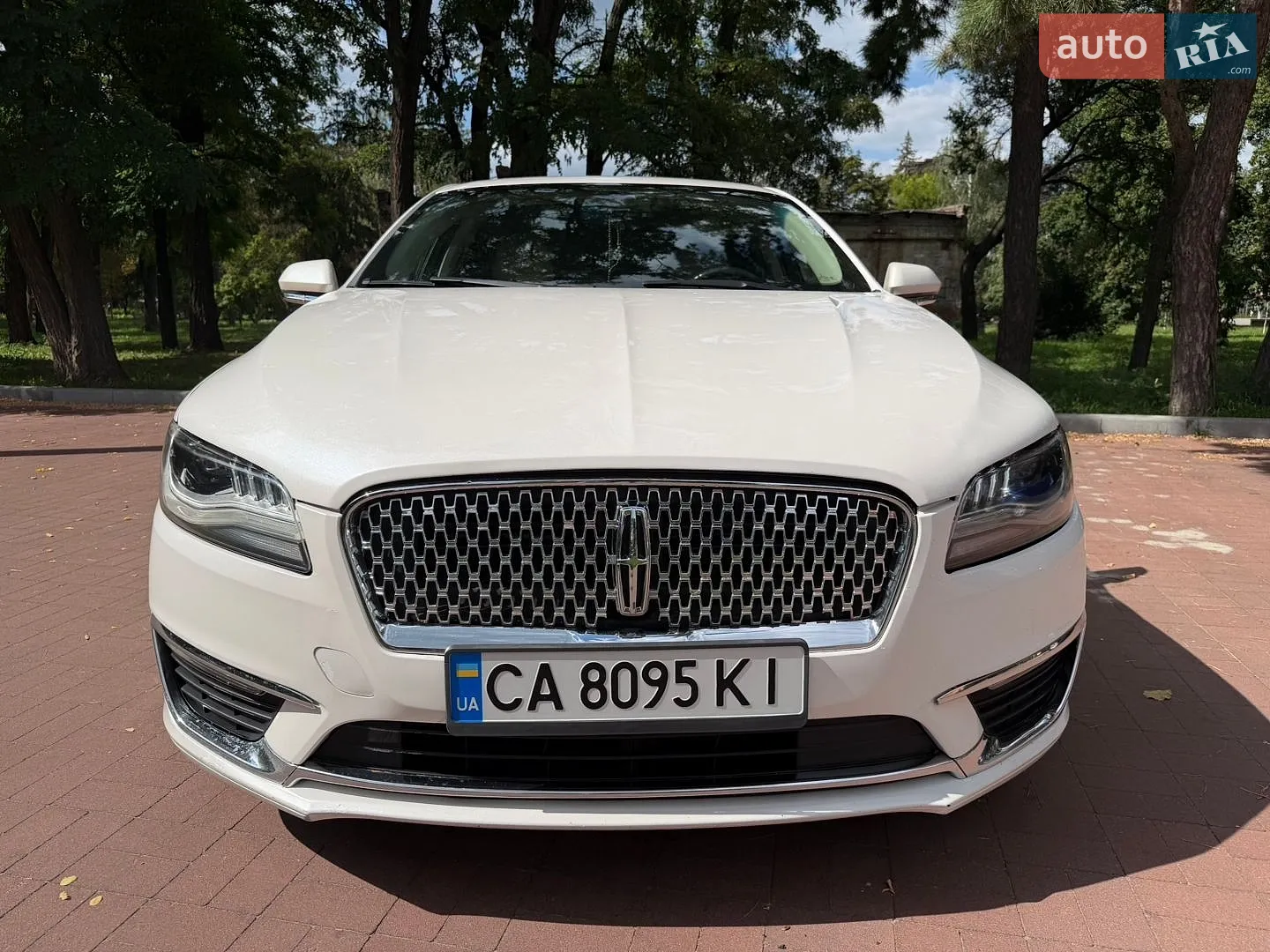 Lincoln MKZ, 2018