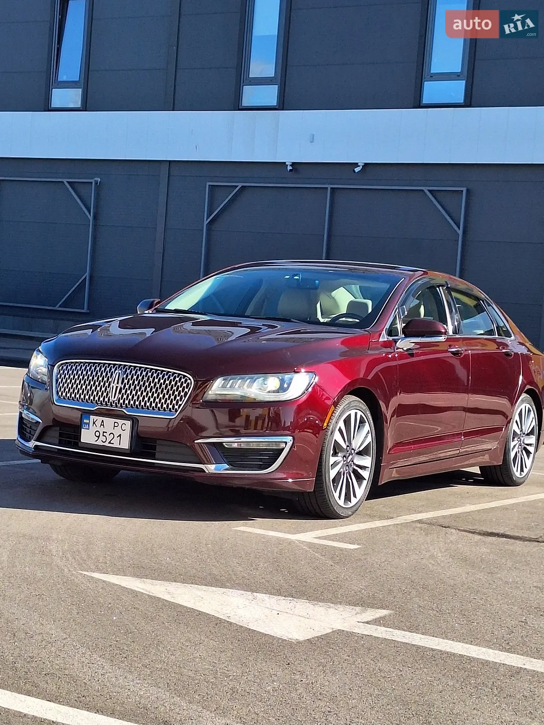 Lincoln MKZ, 2016