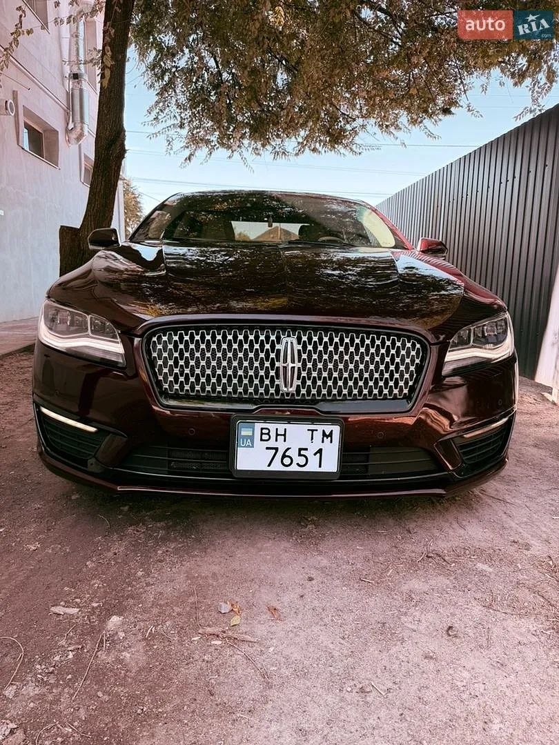 Lincoln MKZ, 2017