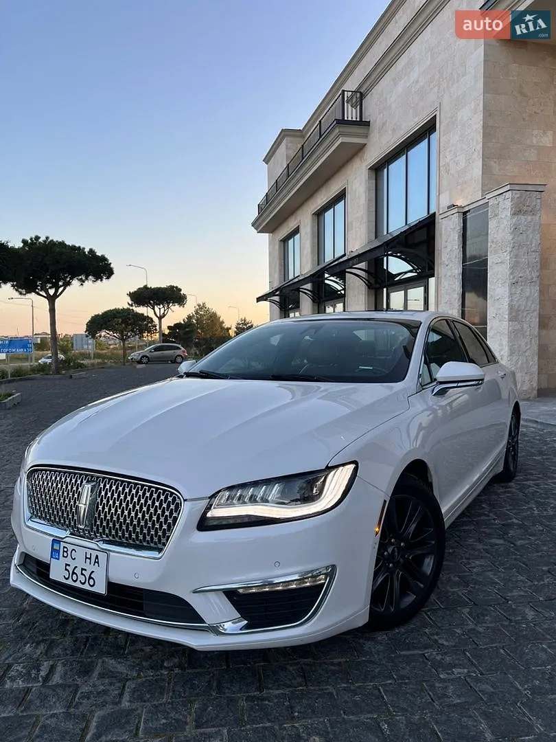 Lincoln MKZ, 2017