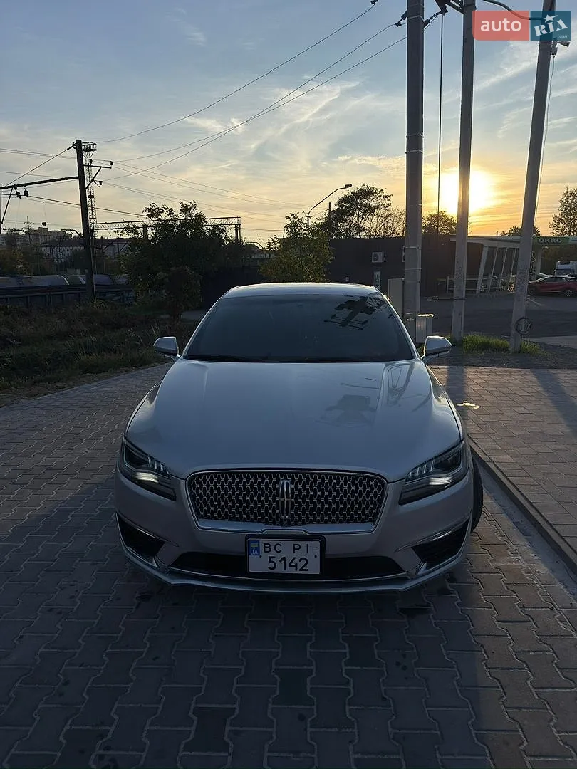 Lincoln MKZ, 2018