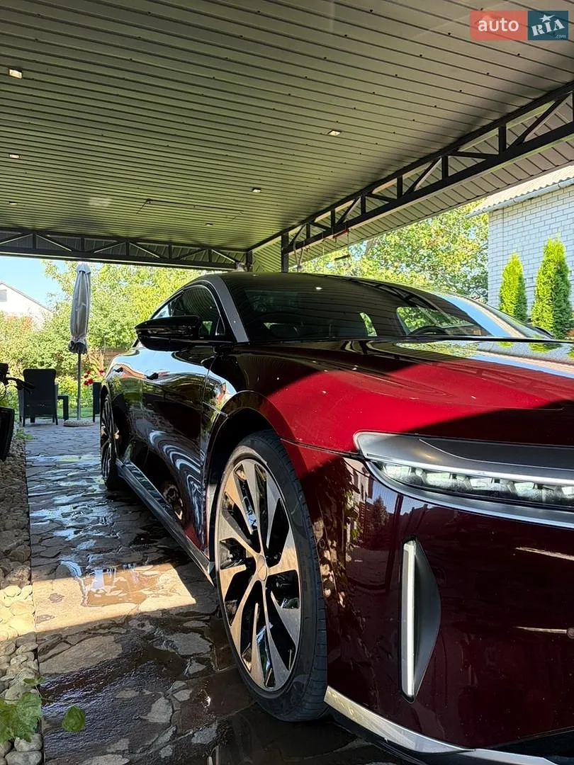 Lucid Air, 2022