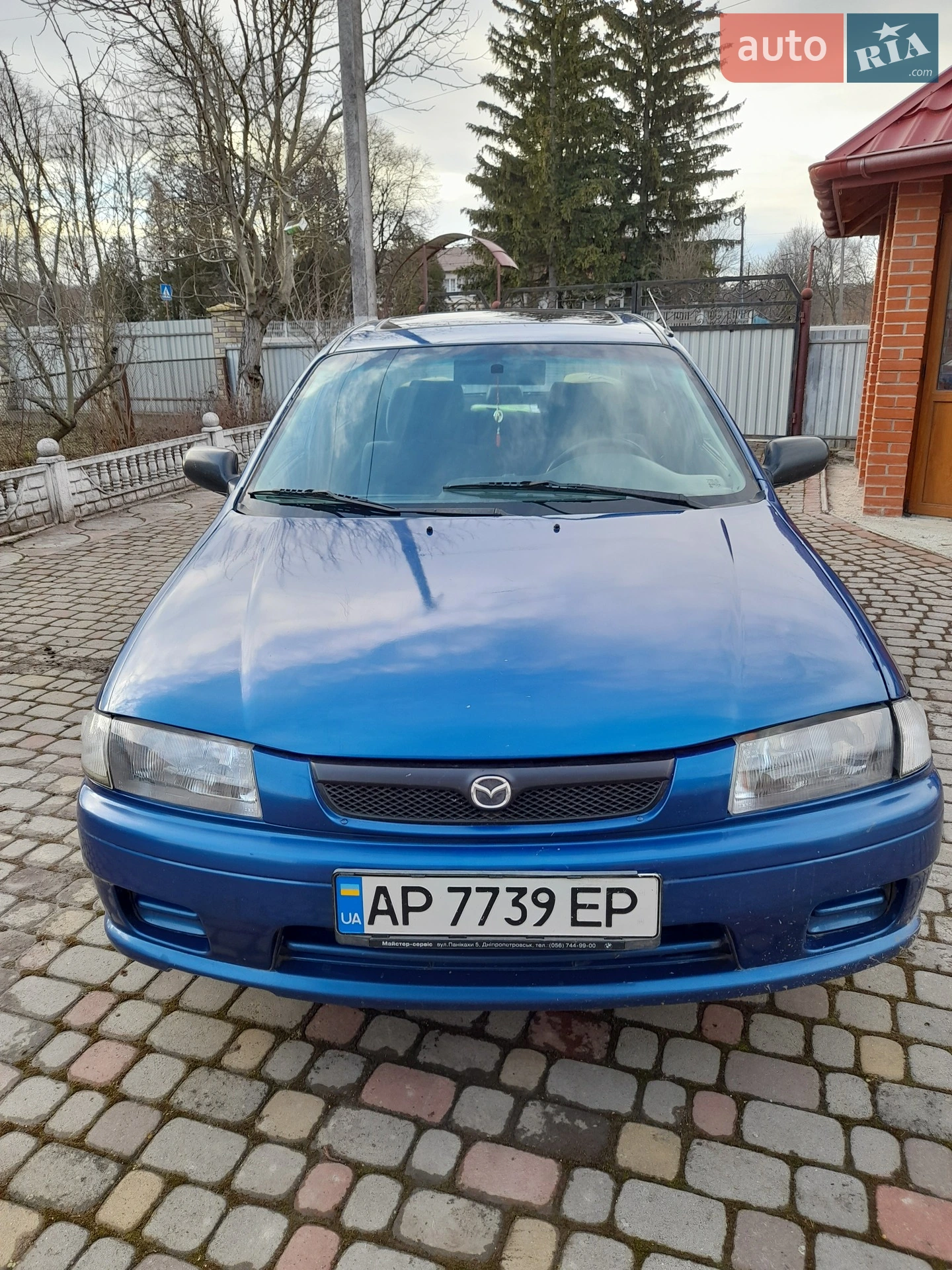Mazda 323, 1997