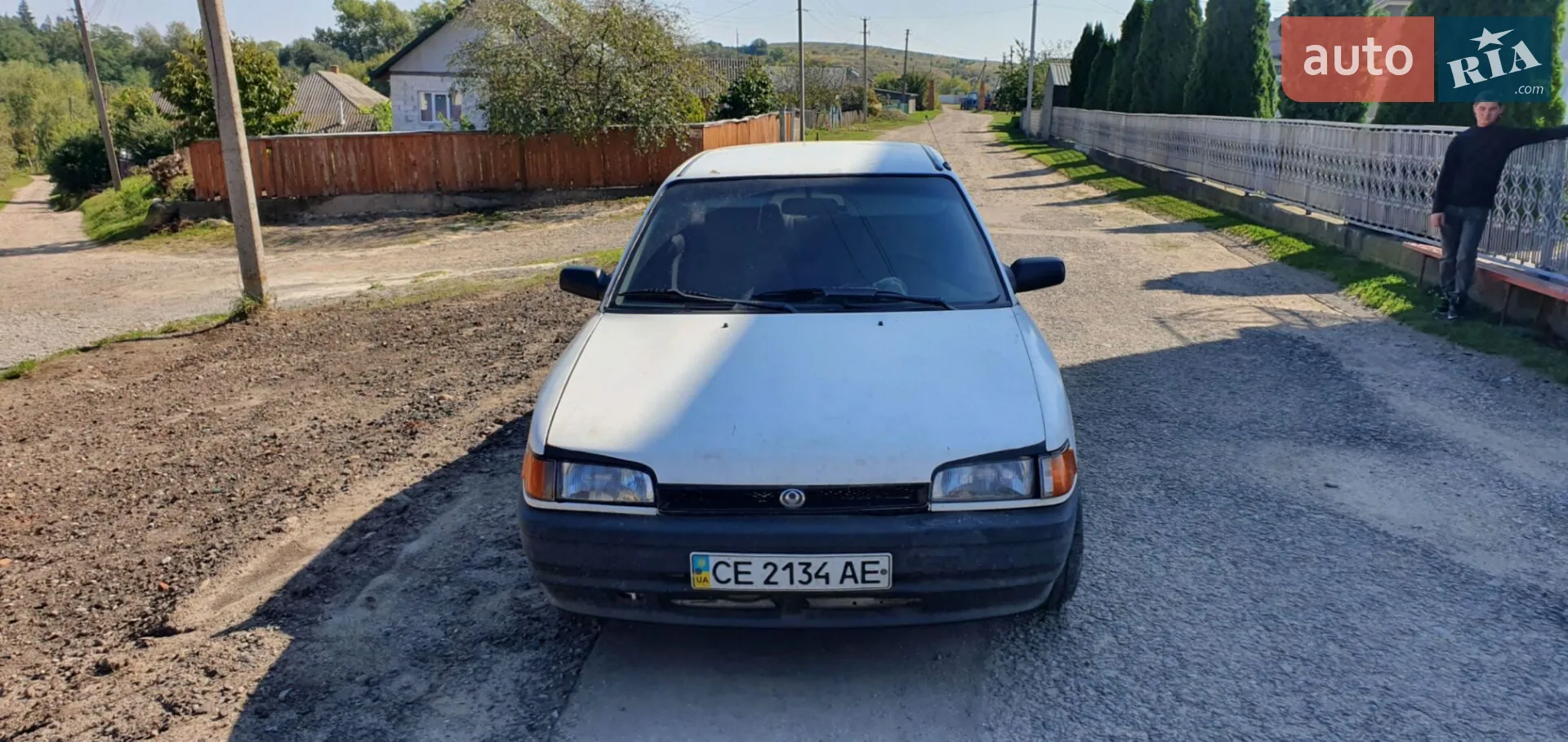 Mazda 323, 1993