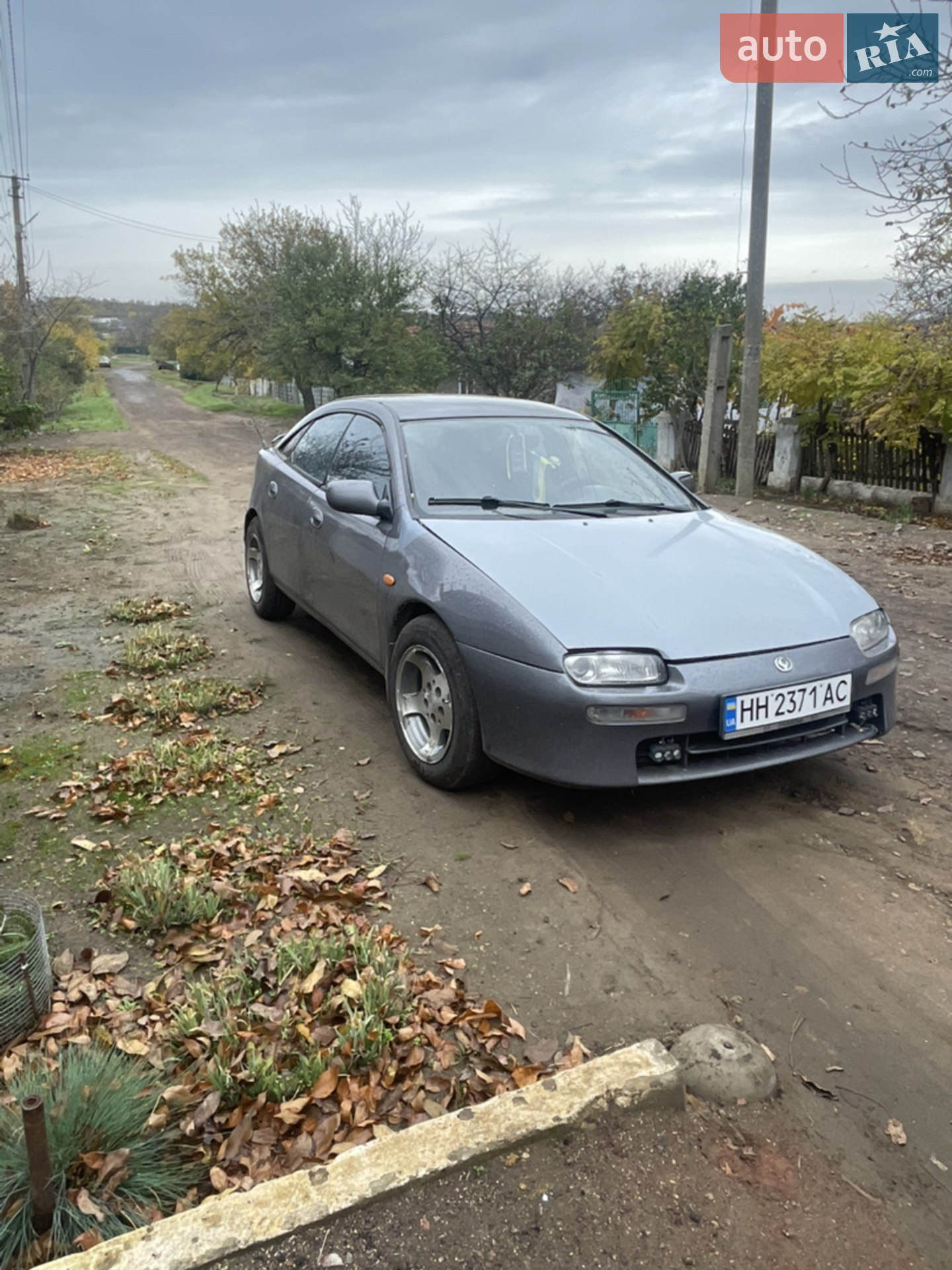 Mazda 323, 1994