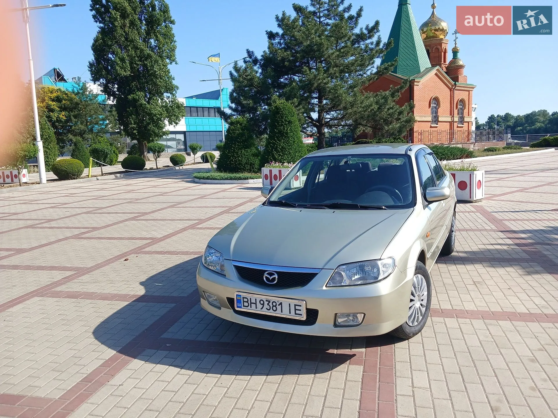 Mazda 323, 2003