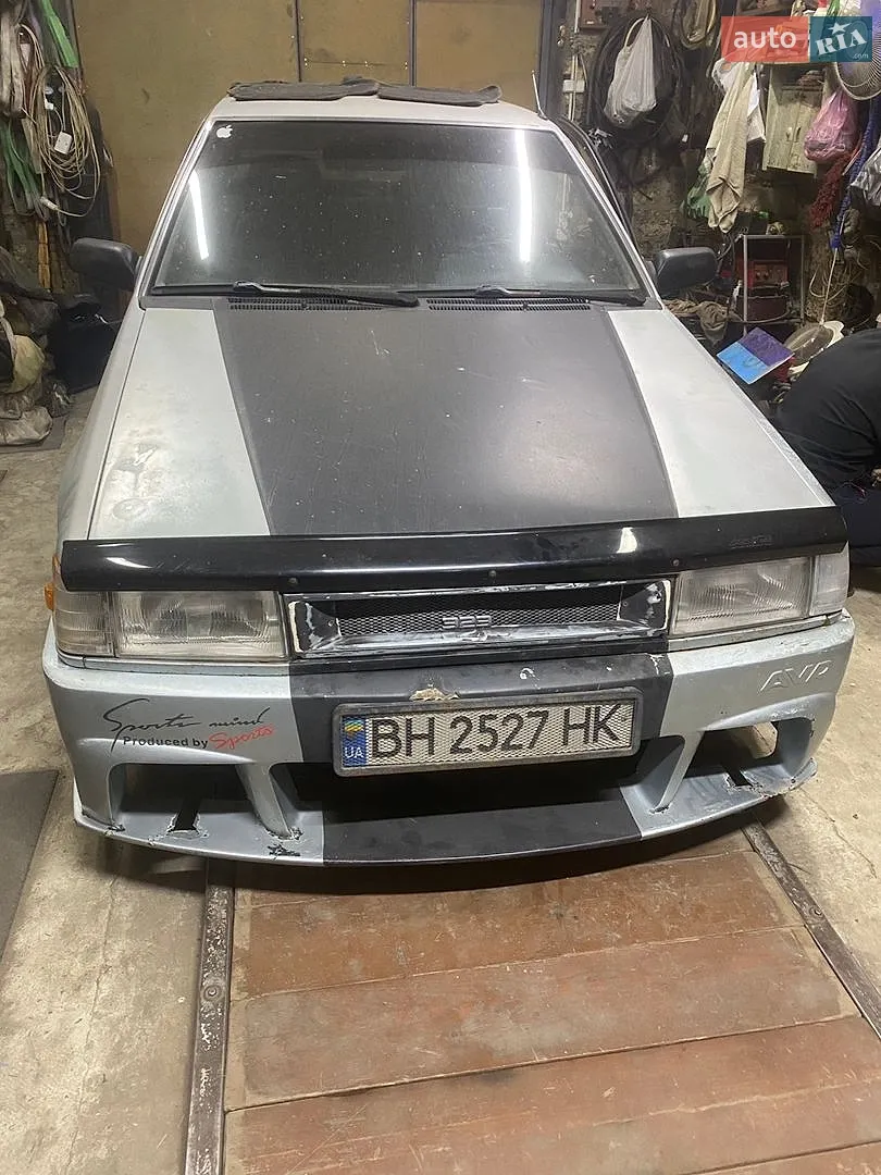 Mazda 323, 1986