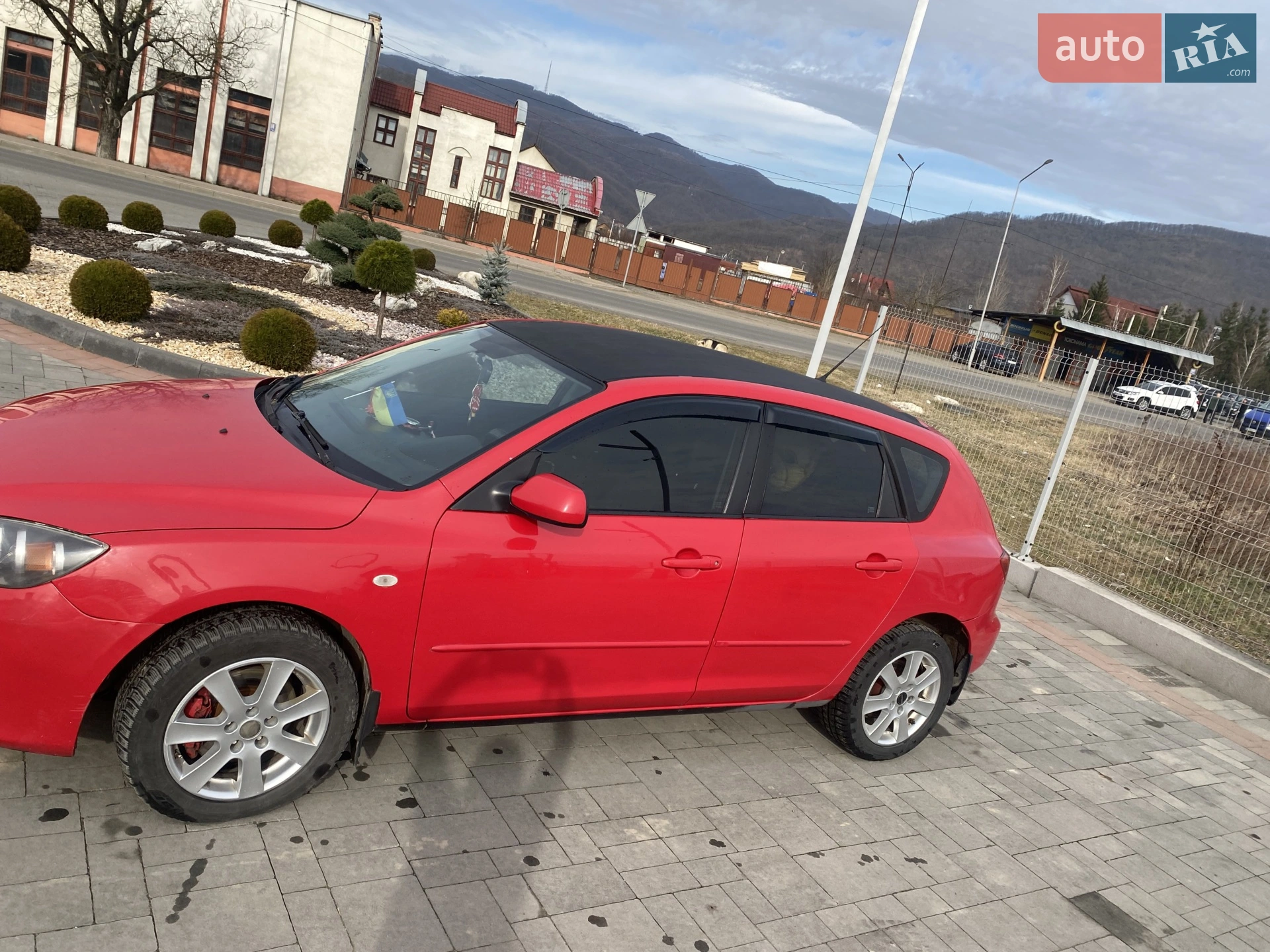 Mazda 3, 2004