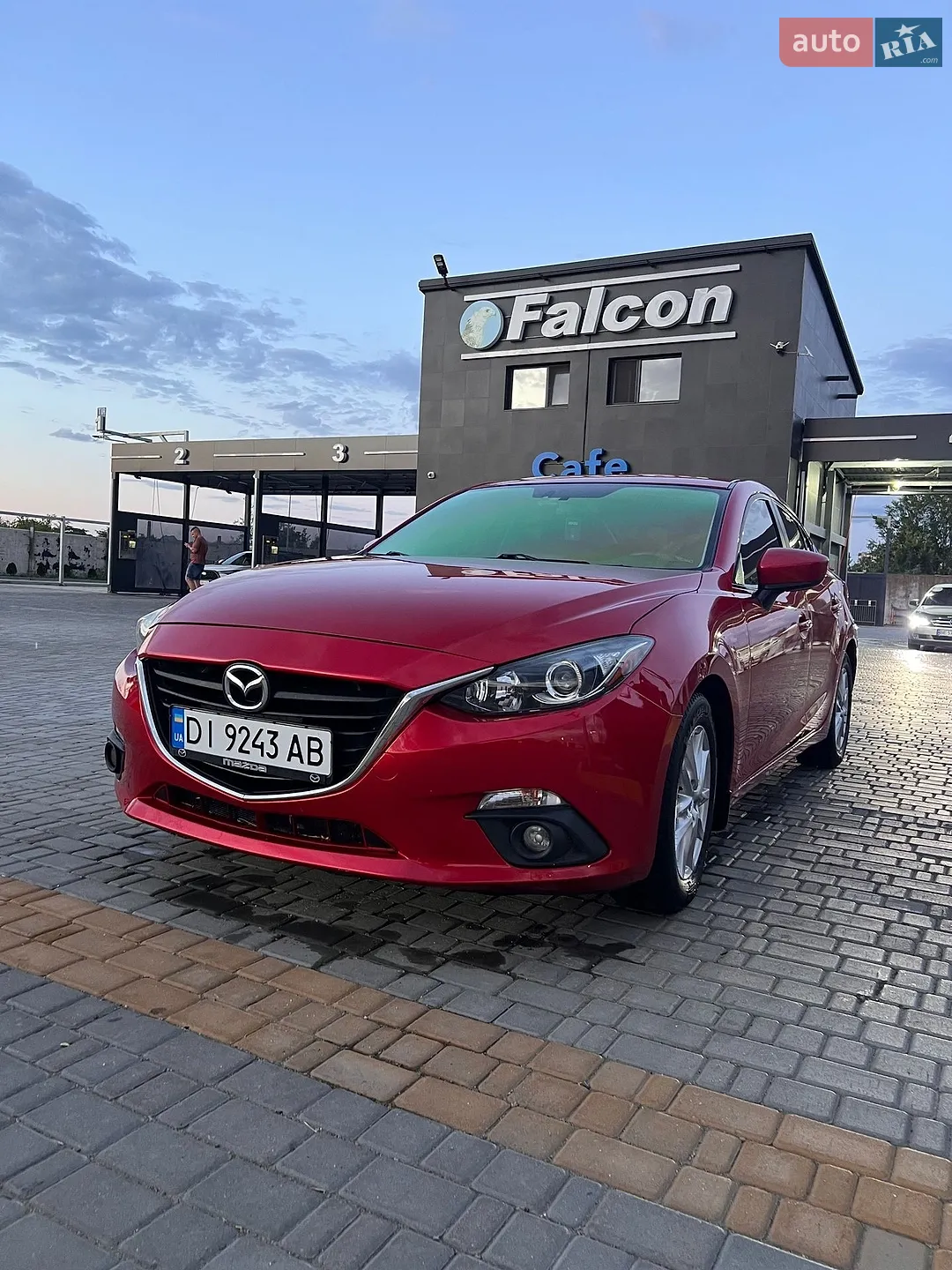Mazda 3, 2015