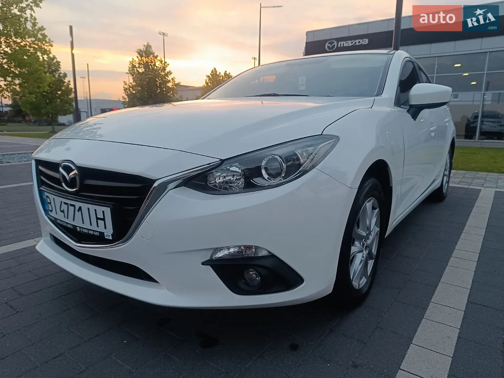 Mazda 3, 2015