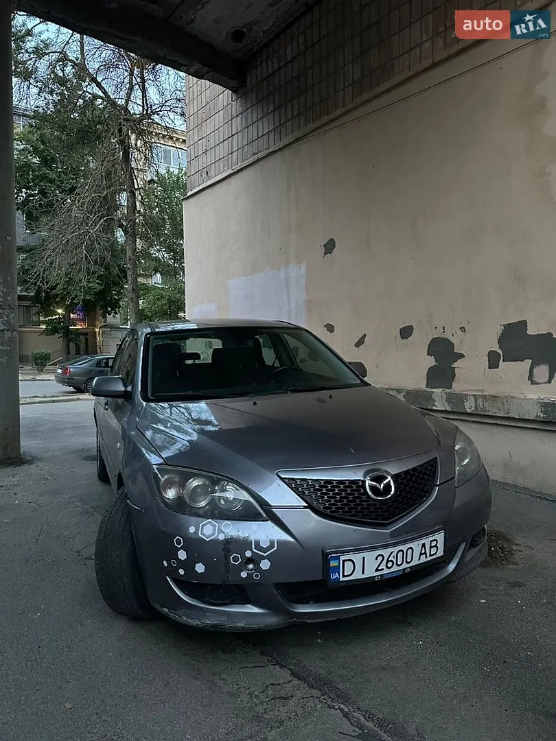 Mazda 3, 2004