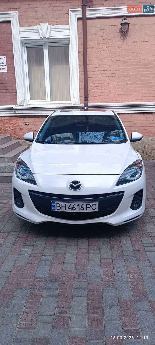 Mazda 3, 2013
