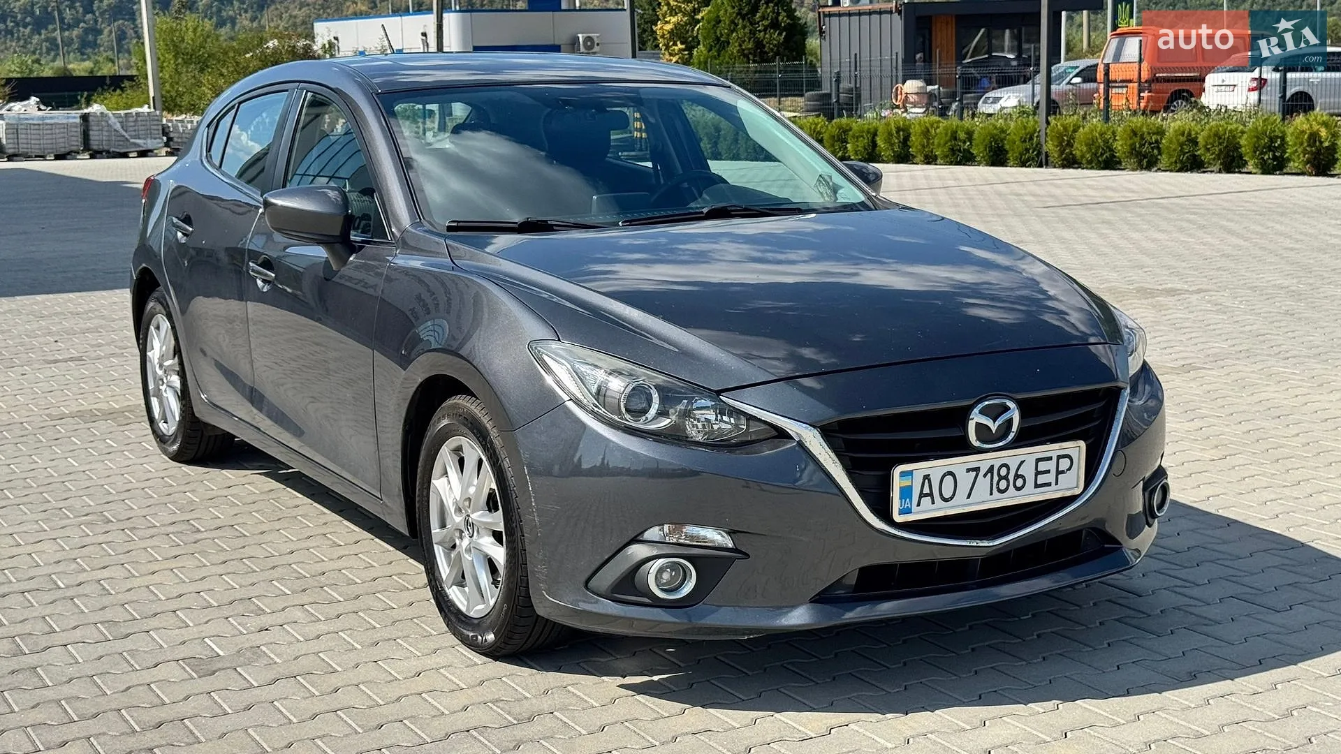 Mazda 3, 2015