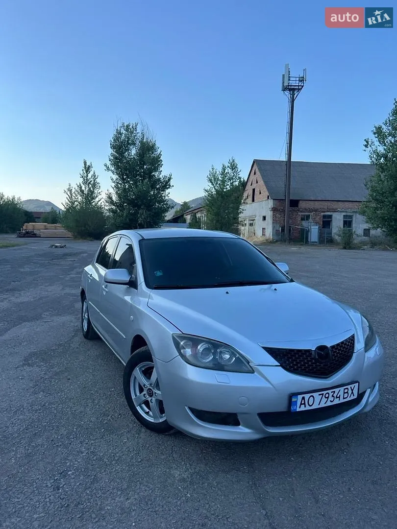 Mazda 3, 2004