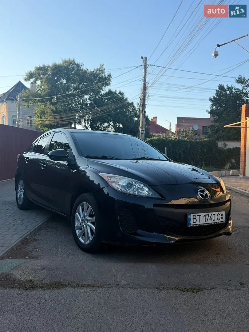 Mazda 3, 2012
