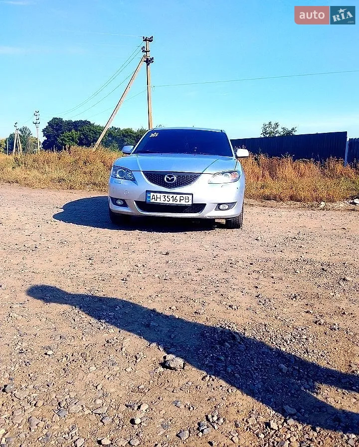 Mazda 3, 2004