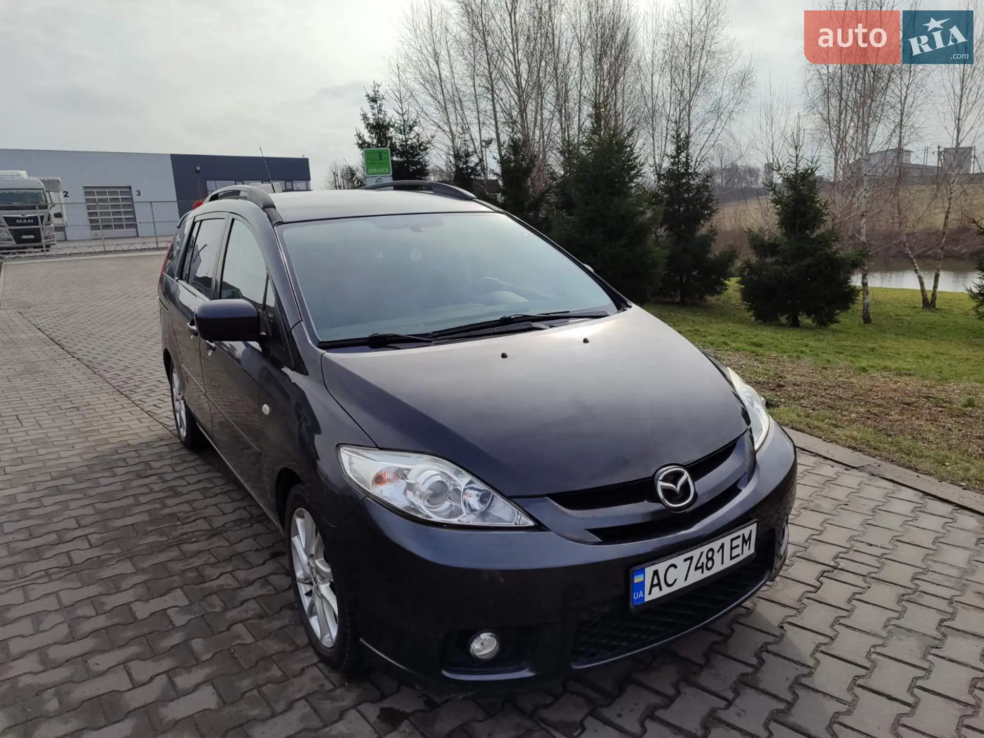 Mazda 5, 2005