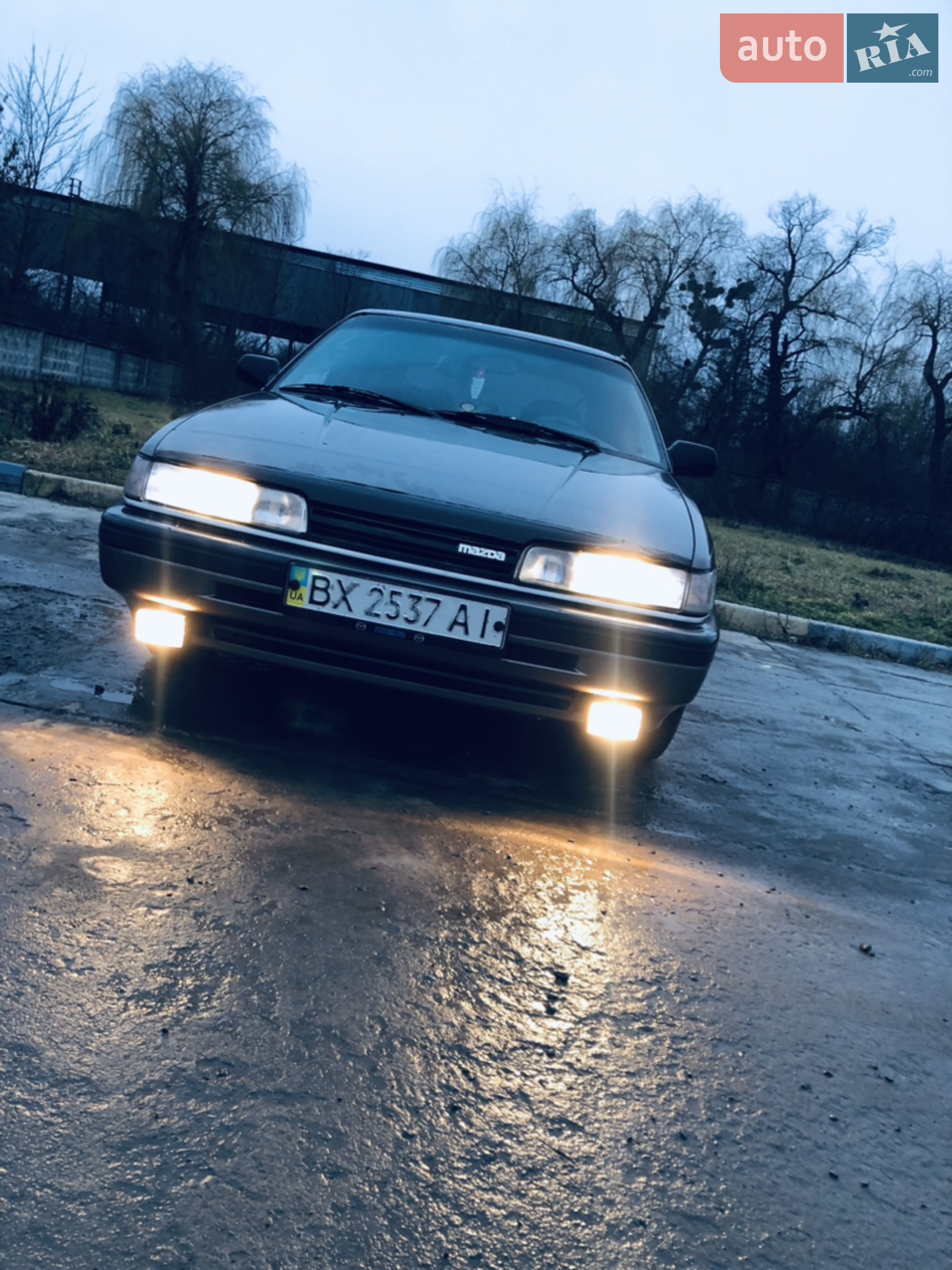Mazda 626, 1989