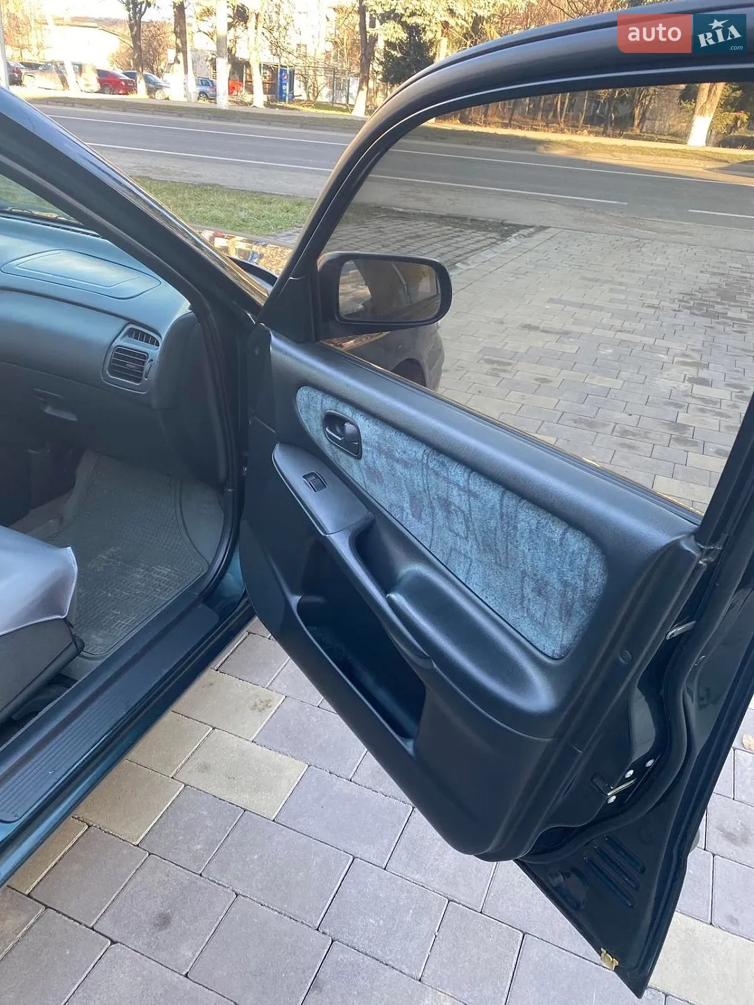 Mazda 626, 1998