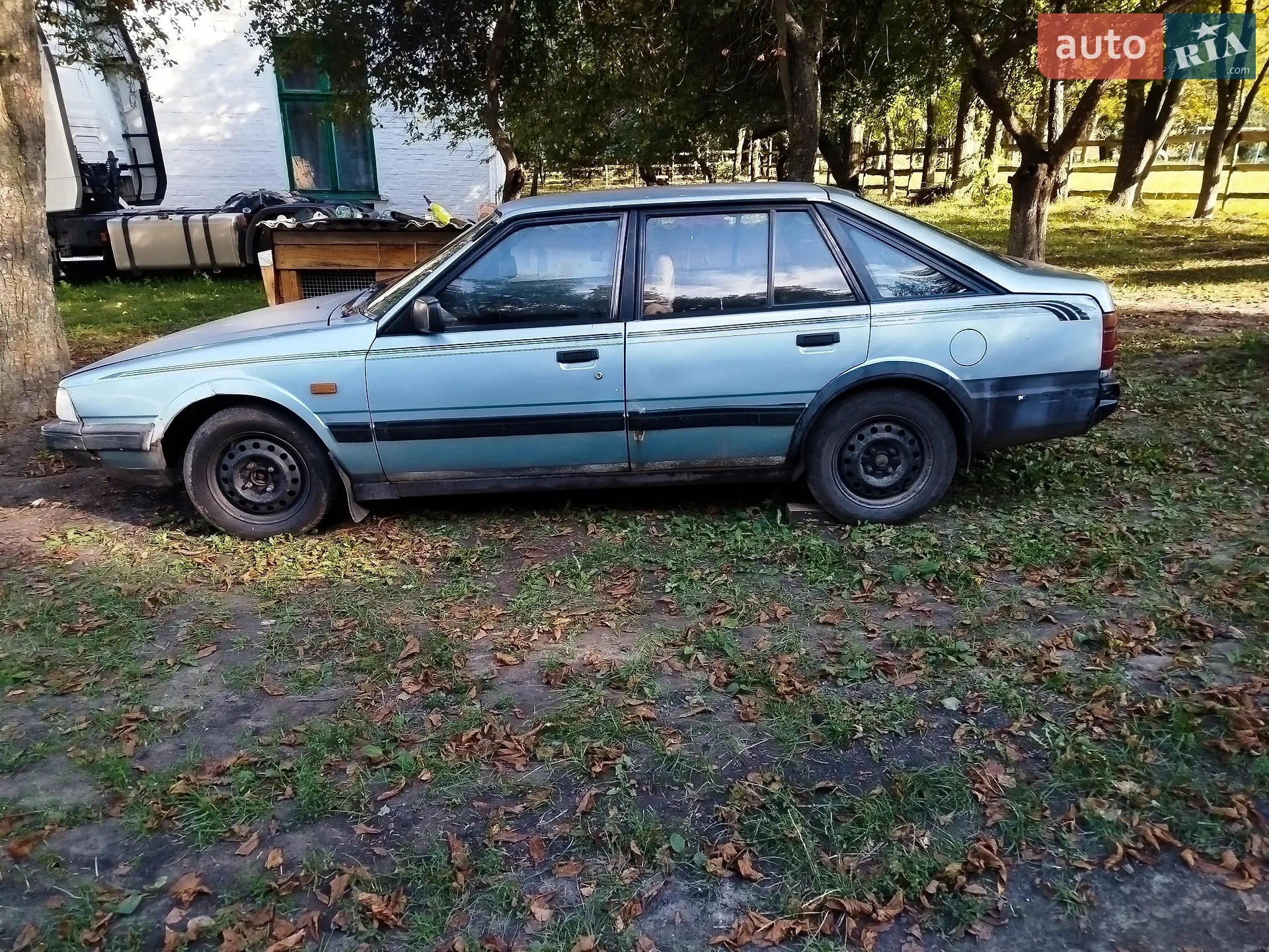 Mazda 626, 1987